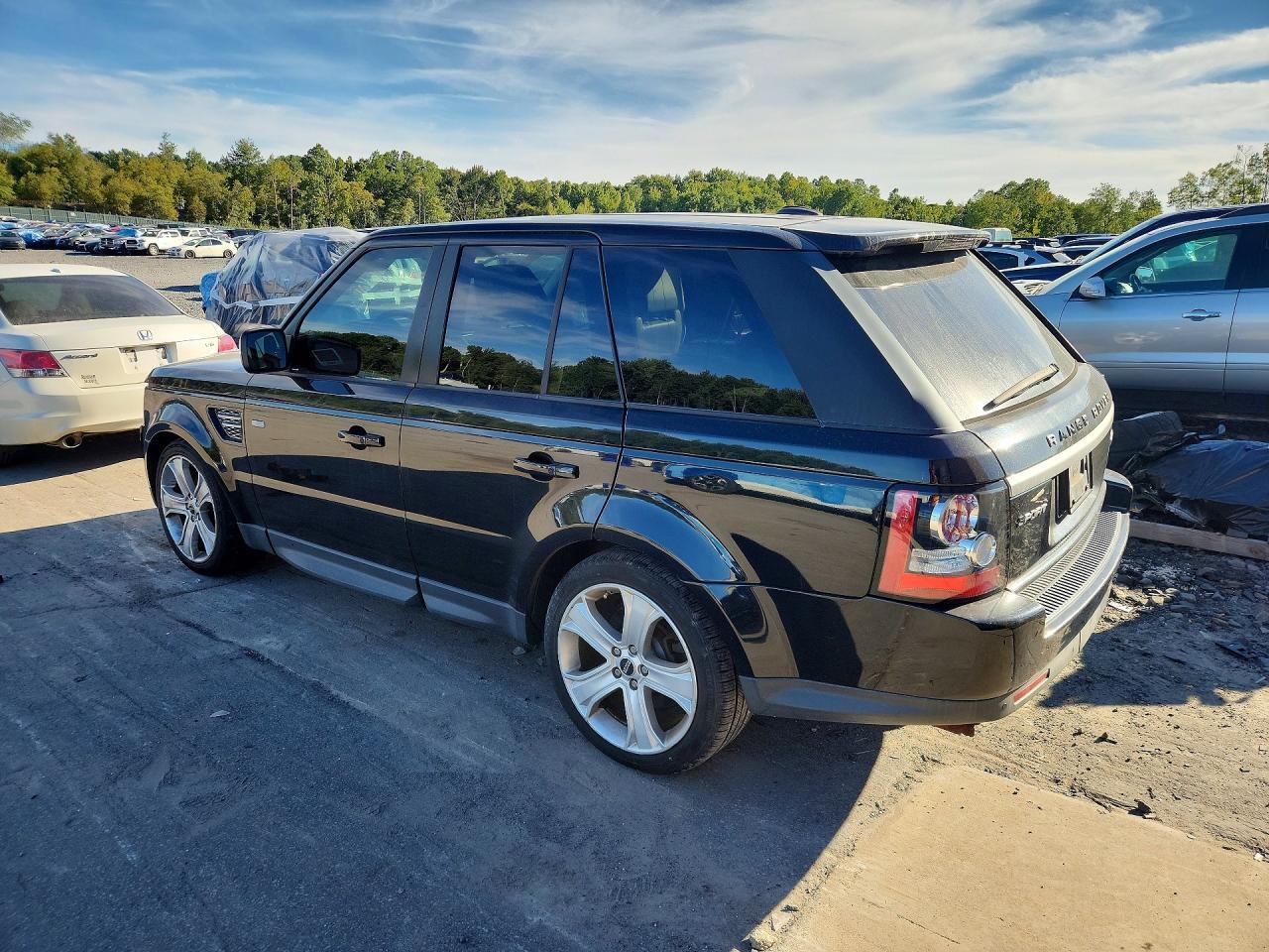 2013 LAND ROVER RANGE ROVER SPORT HSE LUXURY — Фото 2 из 13