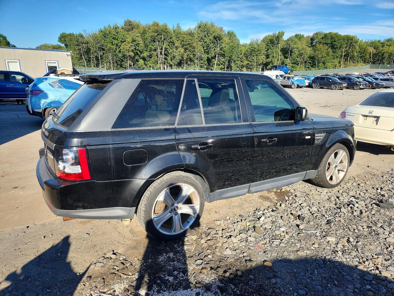 2013 LAND ROVER RANGE ROVER SPORT HSE LUXURY — Фото 3 из 13