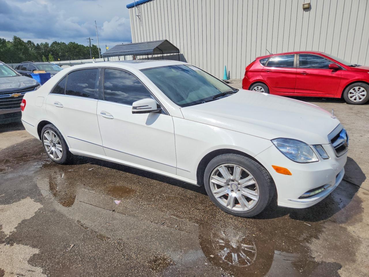 2013 MERCEDES-BENZ E 350 — Фото 4 из 12