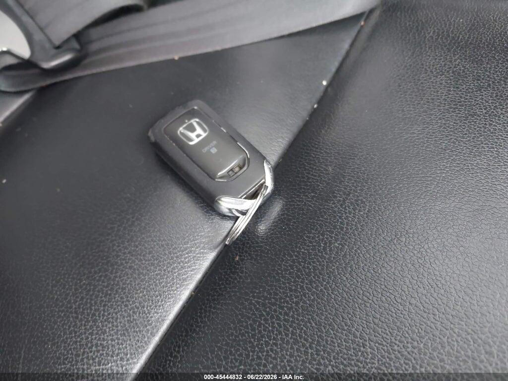 5FNYF6H91HB033111 2017 HONDA PILOT photo no. 11