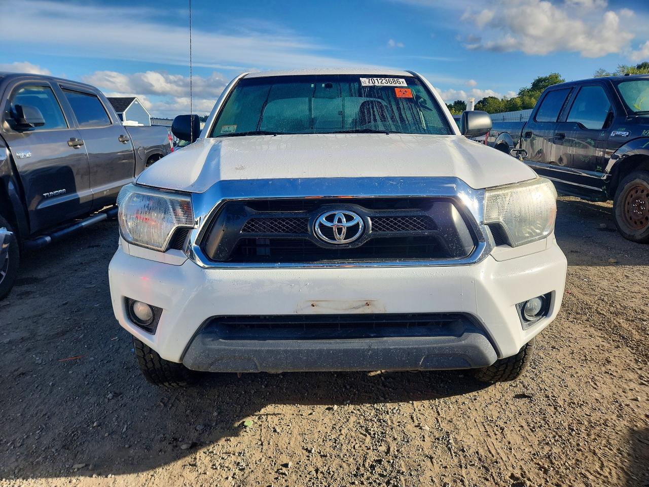 2013 TOYOTA TACOMA V6 — Фото 5 из 12