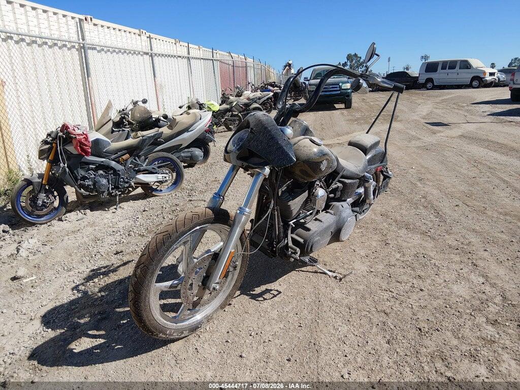 1HD1GPM37FC317261 2015 HARLEY-DAVIDSON FXDWG photo no. 2