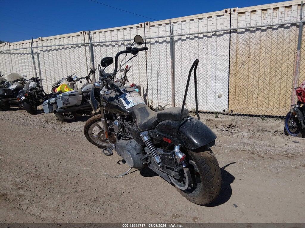 1HD1GPM37FC317261 2015 HARLEY-DAVIDSON FXDWG photo no. 3