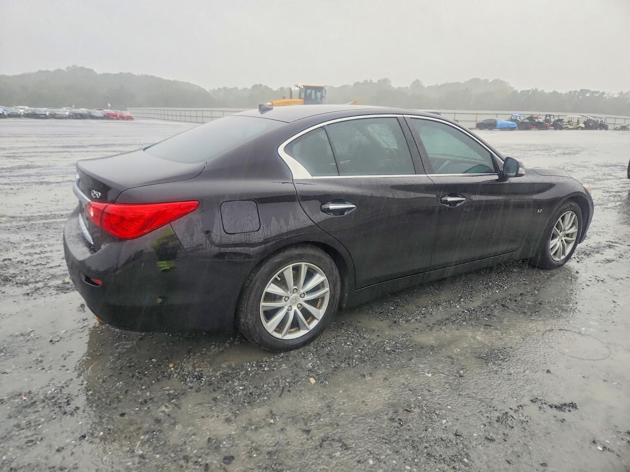 2014 INFINITI Q50 PREMIUM — Фото 3 из 12