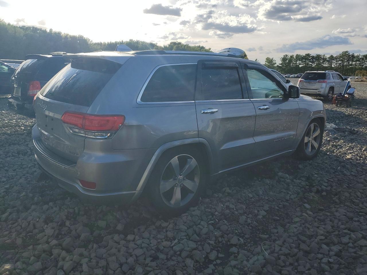 2014 JEEP GRAND CHEROKEE OVERLAND — Фото 3 из 13