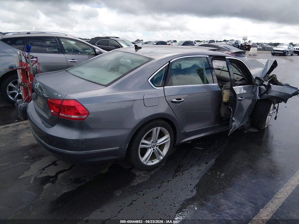 1VWBV7A35FC082064 2015 VOLKSWAGEN PASSAT photo no. 4
