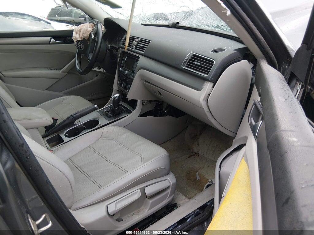 1VWBV7A35FC082064 2015 VOLKSWAGEN PASSAT photo no. 5
