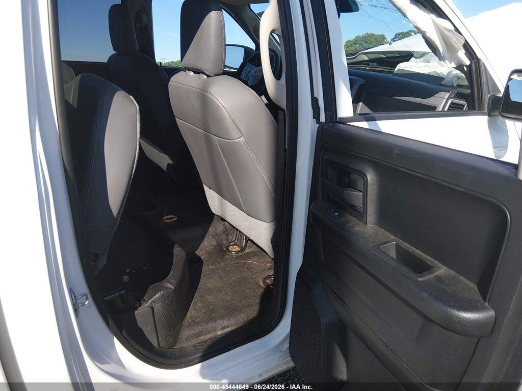 1C6RR6FT1KS686923 2019 RAM 1500 CLASSIC photo no. 8