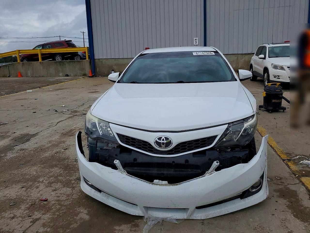 2014 TOYOTA CAMRY SE V6 — Фото 5 из 12