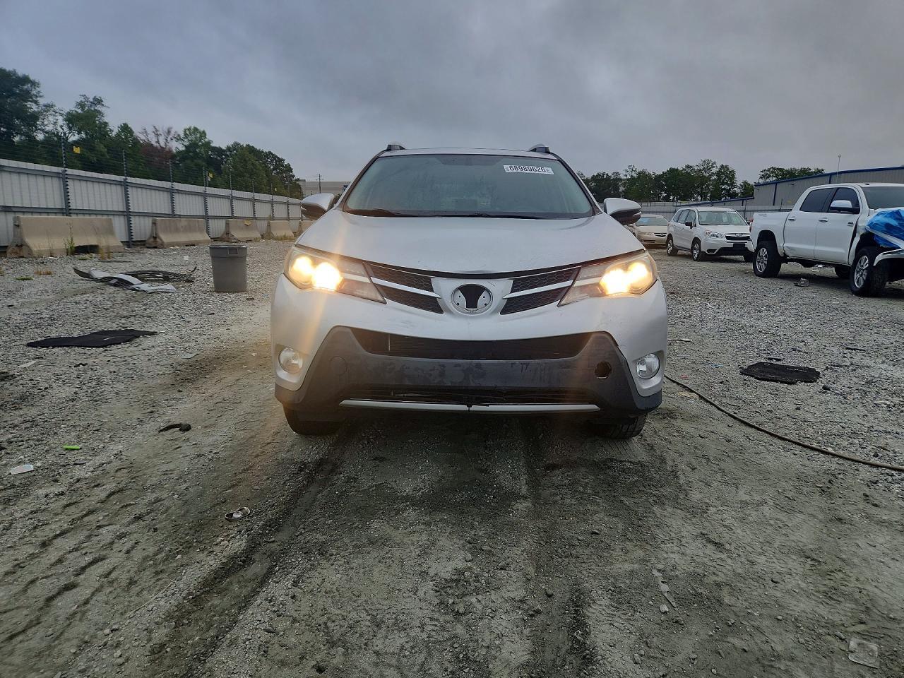 2014 TOYOTA RAV4 XLE — Фото 5 из 12
