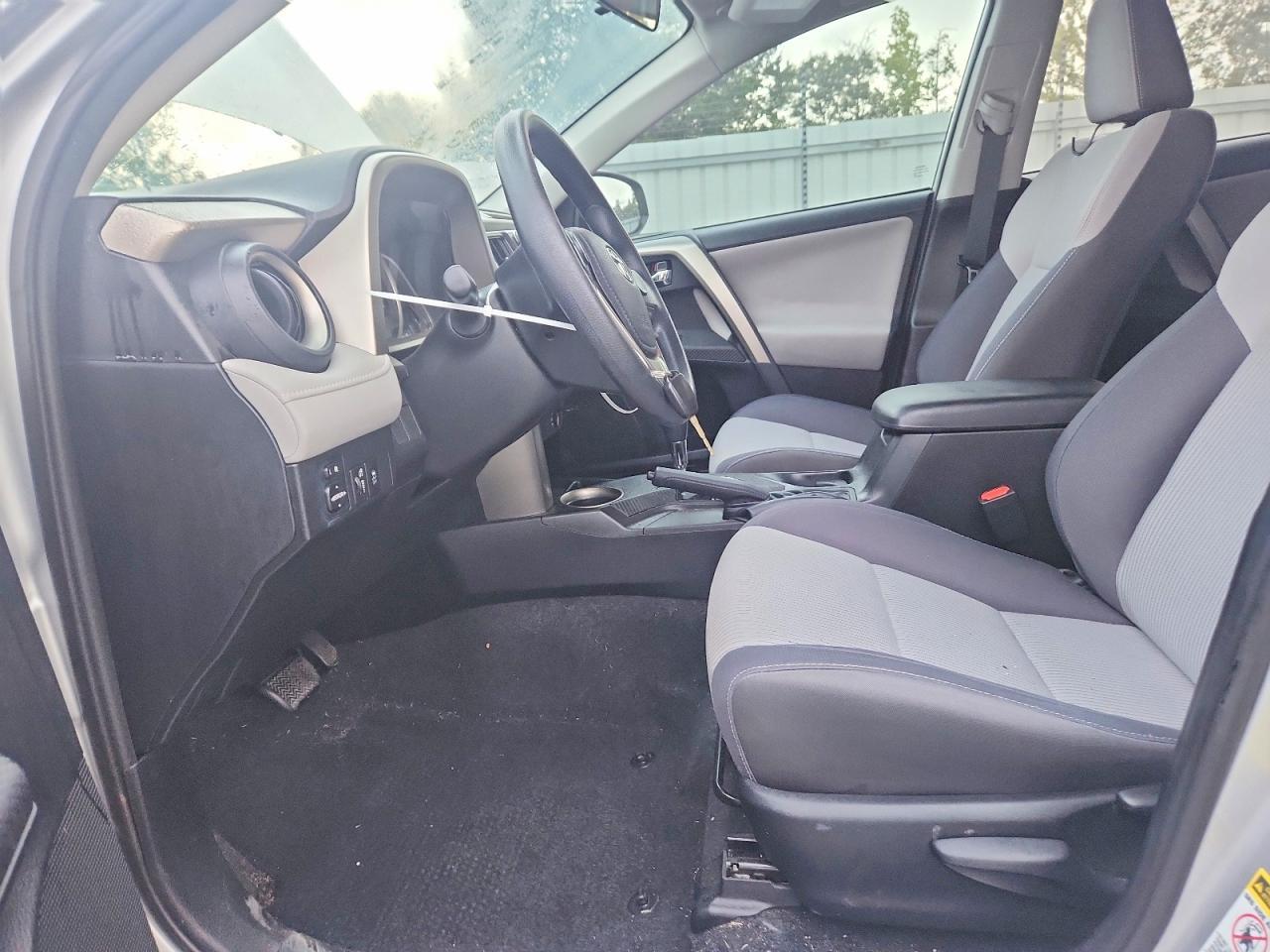 2014 TOYOTA RAV4 XLE — Фото 7 из 12