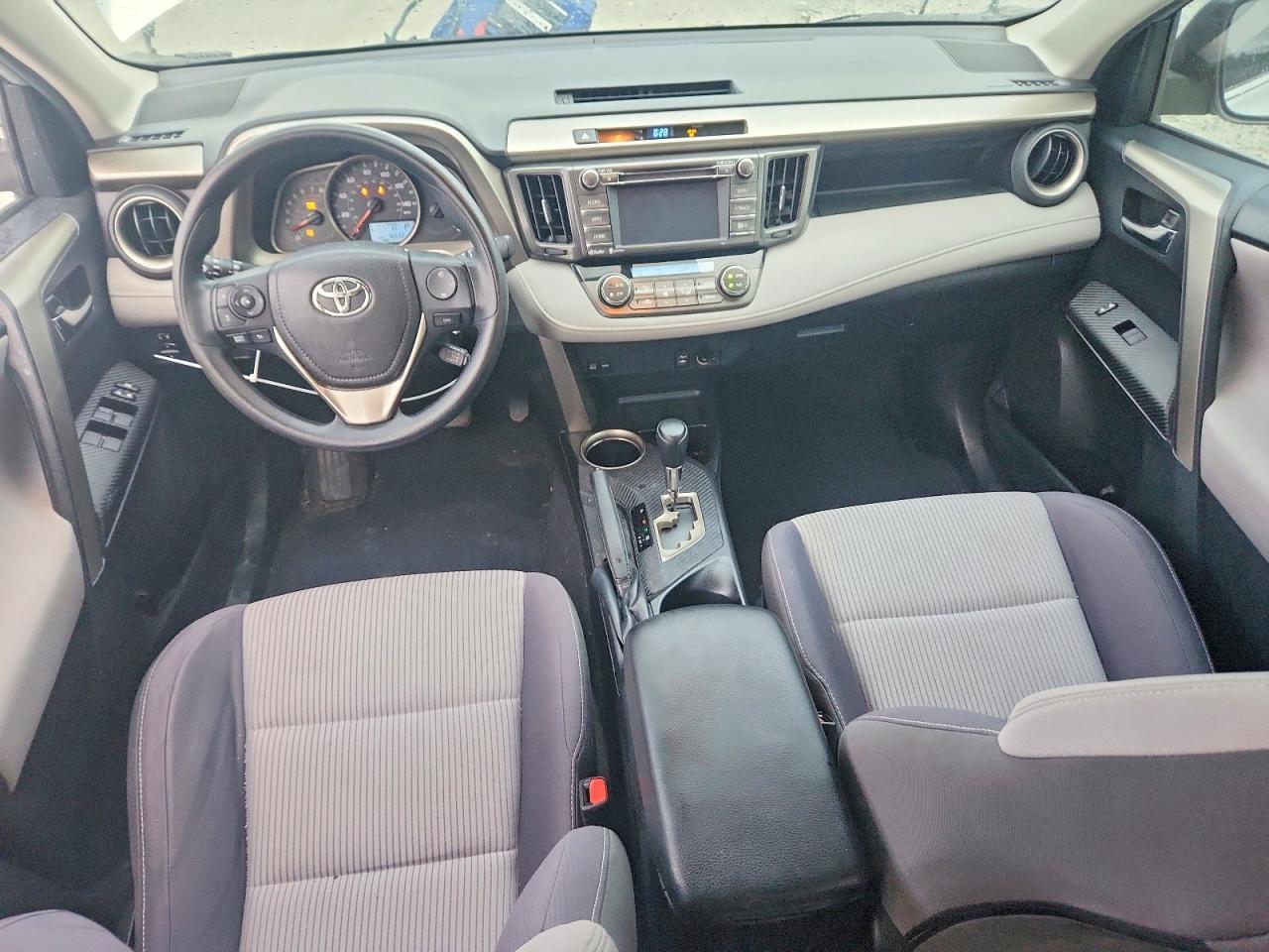 2014 TOYOTA RAV4 XLE — Фото 8 из 12