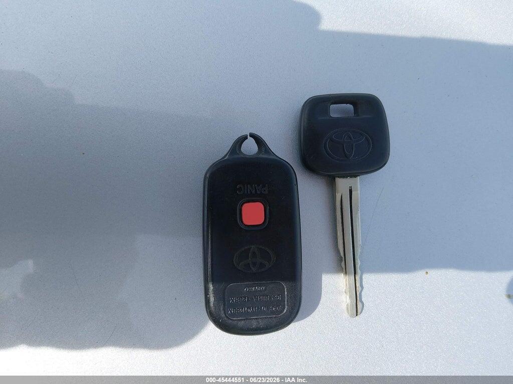 JTEBU11F870100035 2007 TOYOTA FJ CRUISER photo no. 11
