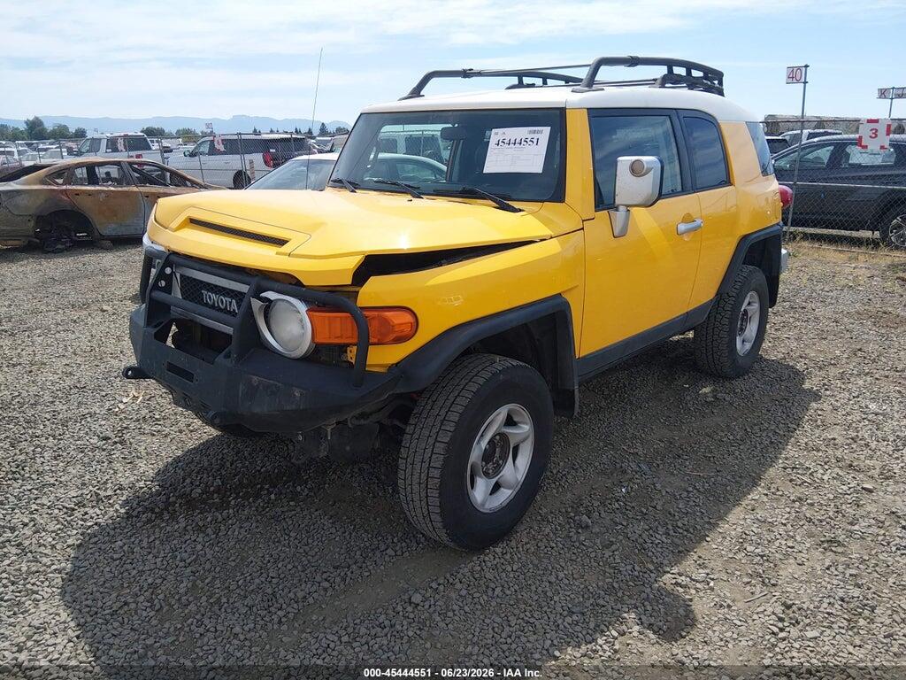 JTEBU11F870100035 2007 TOYOTA FJ CRUISER photo no. 2