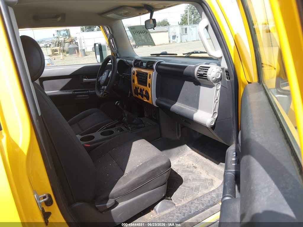 JTEBU11F870100035 2007 TOYOTA FJ CRUISER photo no. 5