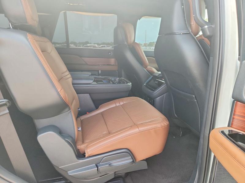 2024 LINCOLN NAVIGATOR RESERVE — Фото 10 из 13
