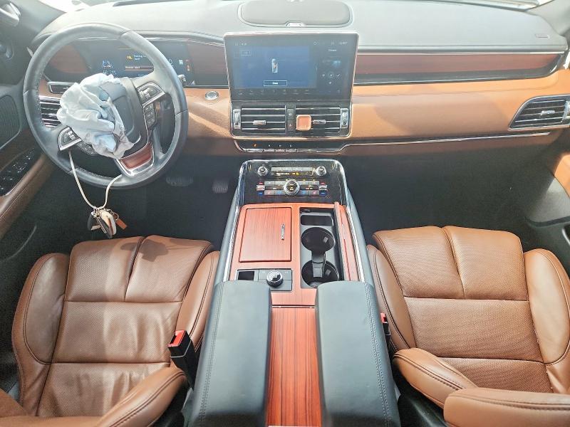 2024 LINCOLN NAVIGATOR RESERVE — Фото 8 из 13