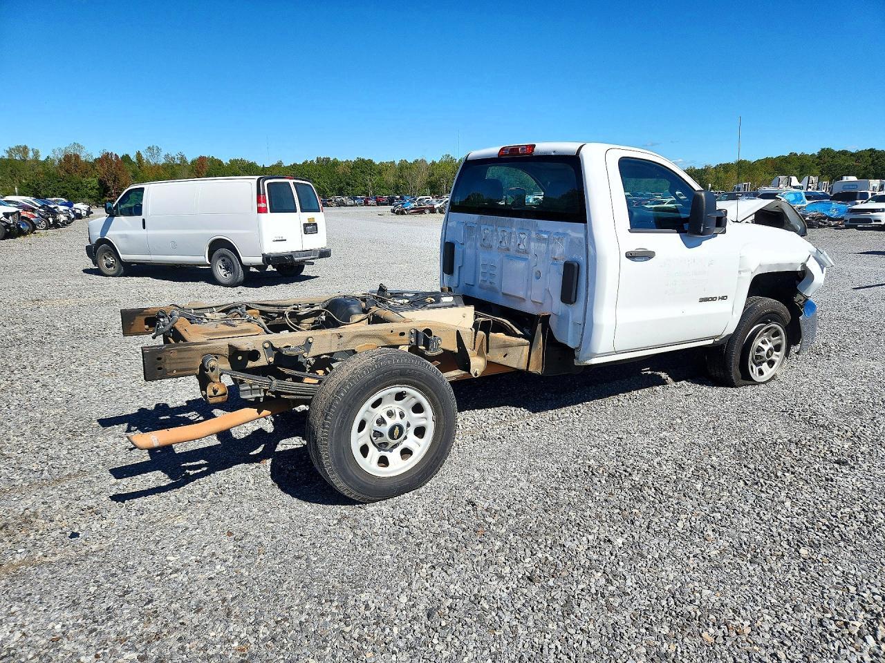 2015 CHEVROLET SILVERADO C3500 — Фото 3 из 12