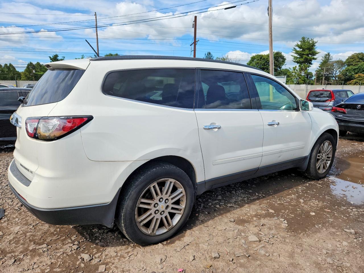 2015 CHEVROLET TRAVERSE LT — Фото 3 из 13