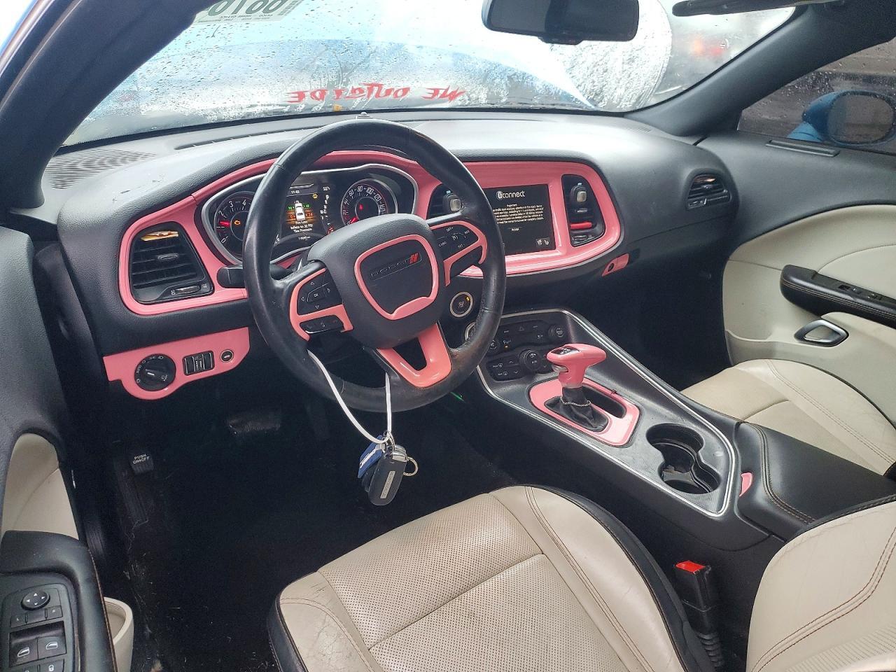 2015 DODGE CHALLENGER SXT PLUS — Фото 8 из 12