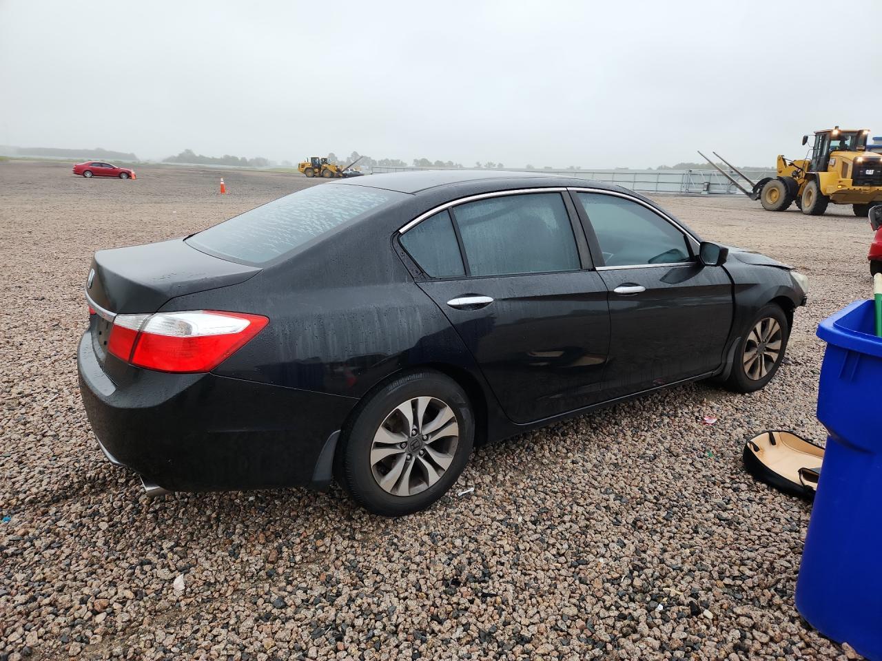 2015 HONDA ACCORD LX — Фото 3 из 12