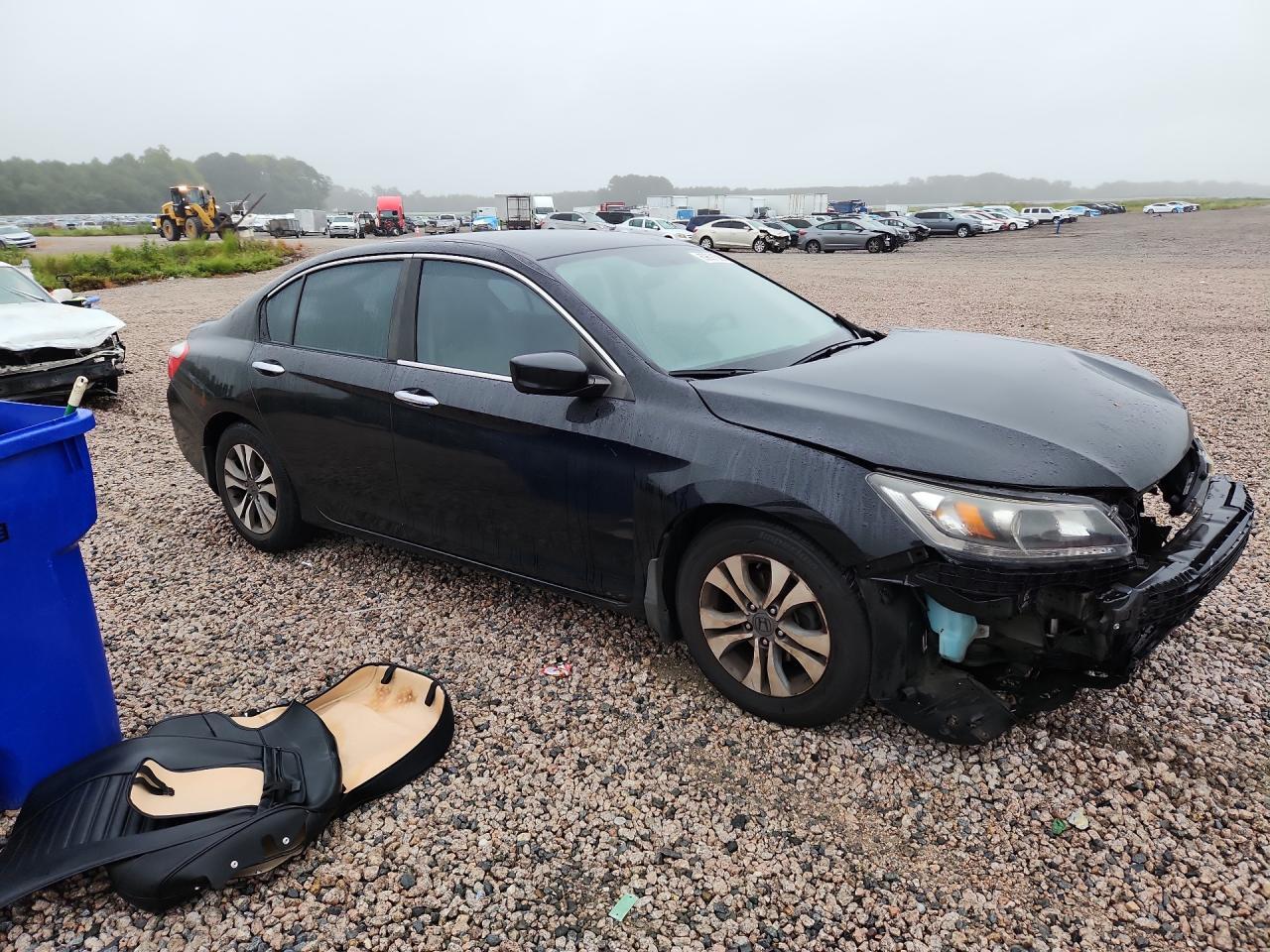 2015 HONDA ACCORD LX — Фото 4 из 12
