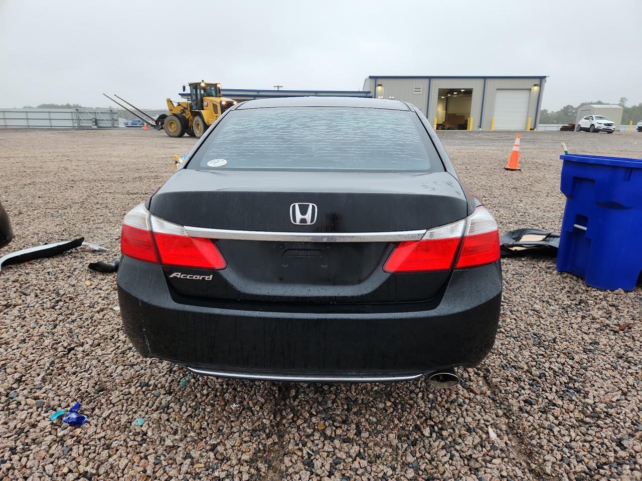 2015 HONDA ACCORD LX — Фото 6 из 12