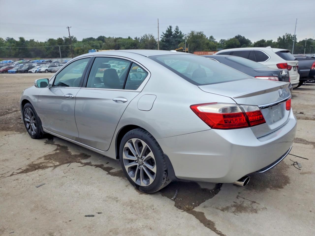 2015 HONDA ACCORD EXL — Фото 2 из 12