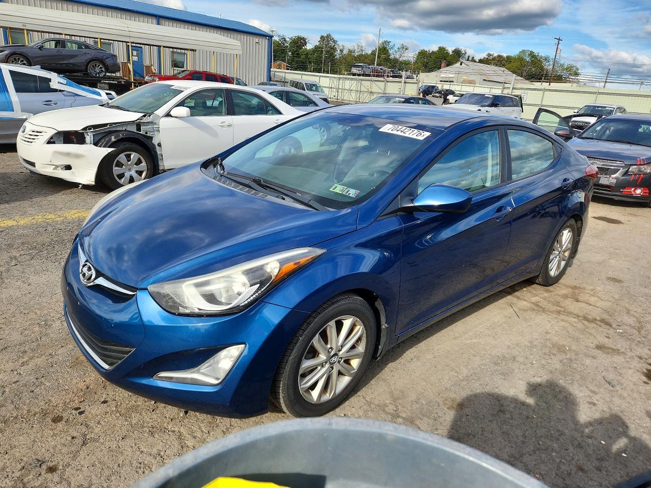 2015 HYUNDAI ELANTRA SE