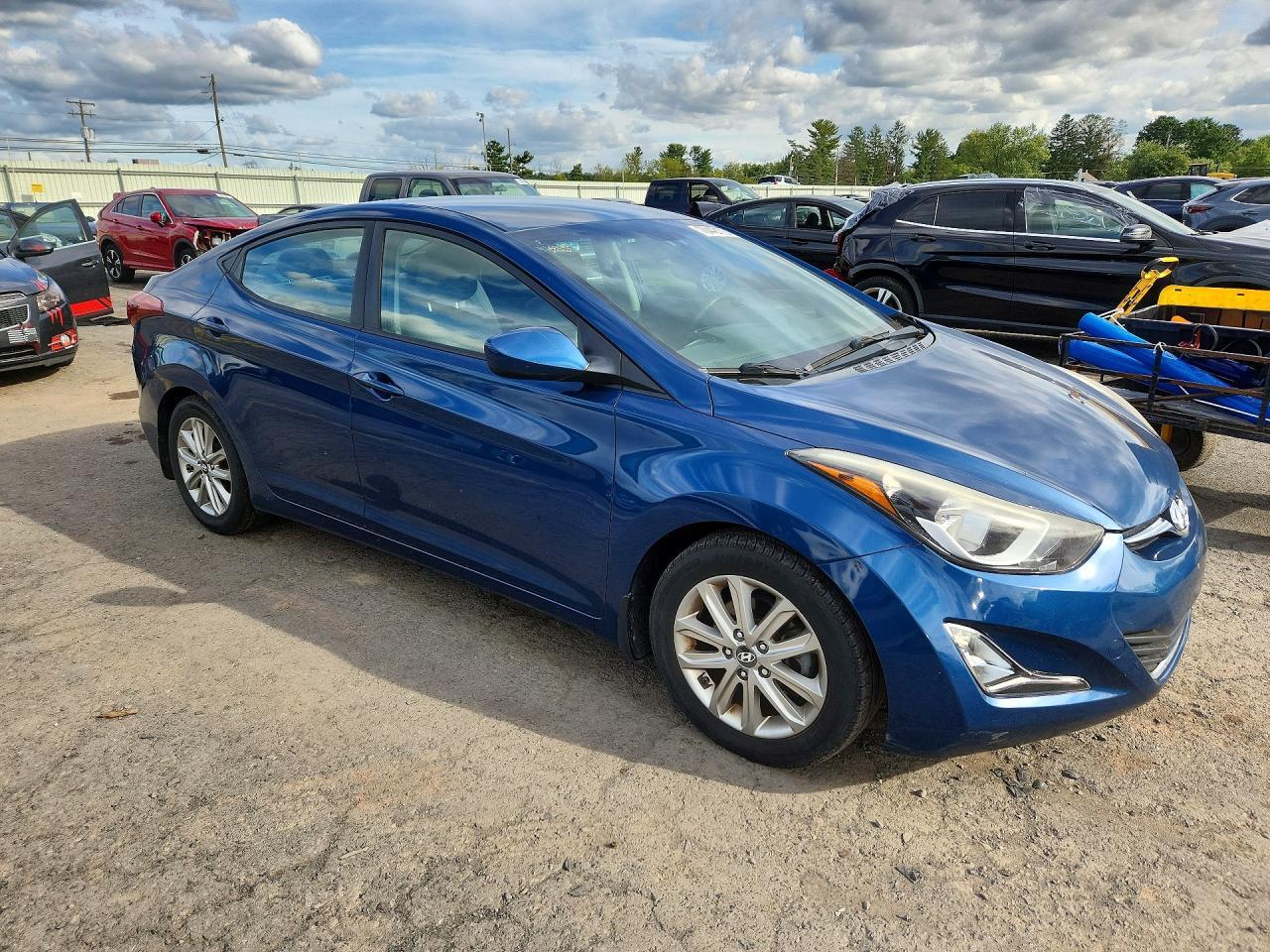 2015 HYUNDAI ELANTRA SE — Фото 4 из 12