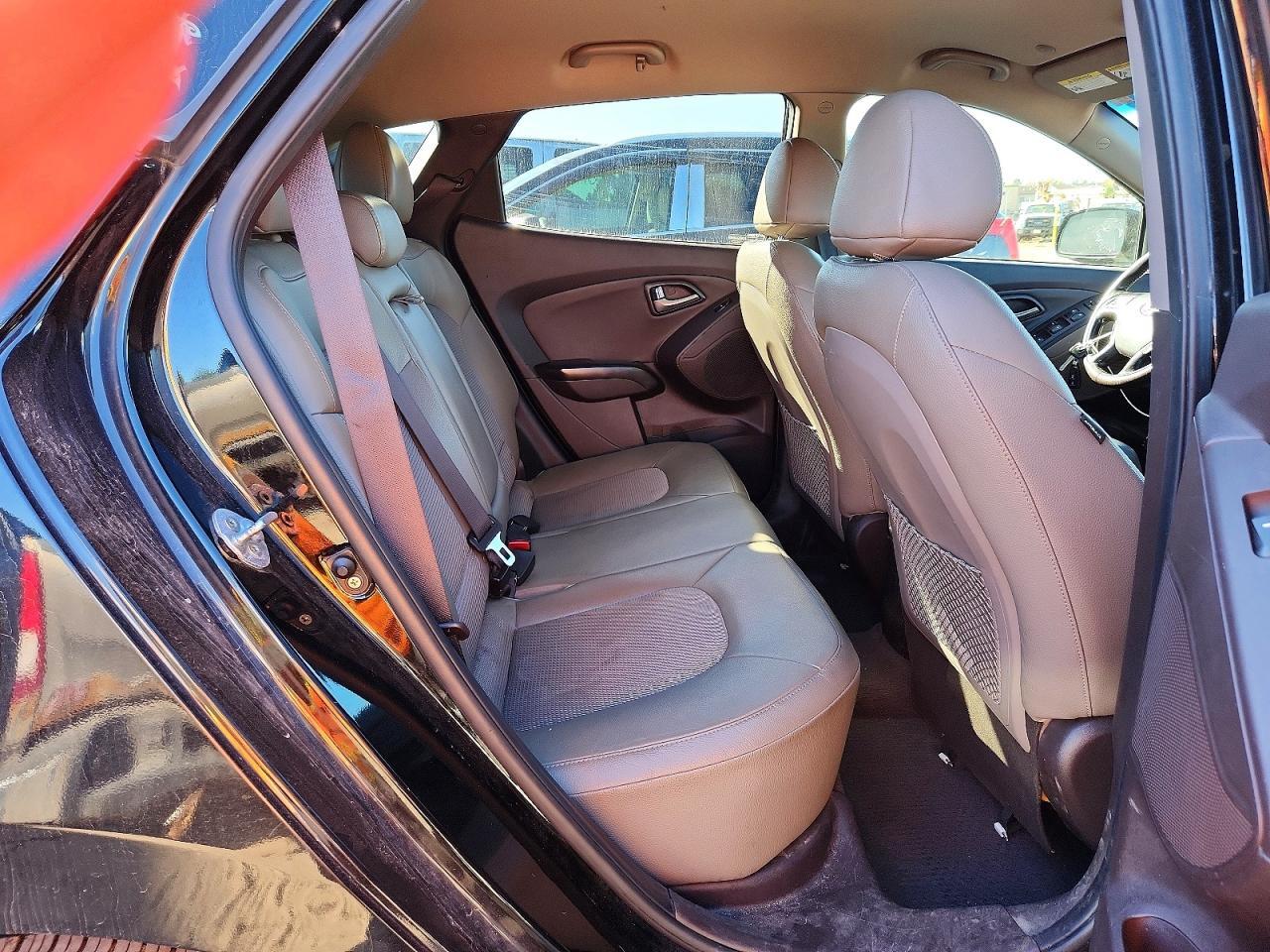 2015 HYUNDAI TUCSON SE — Фото 11 из 13