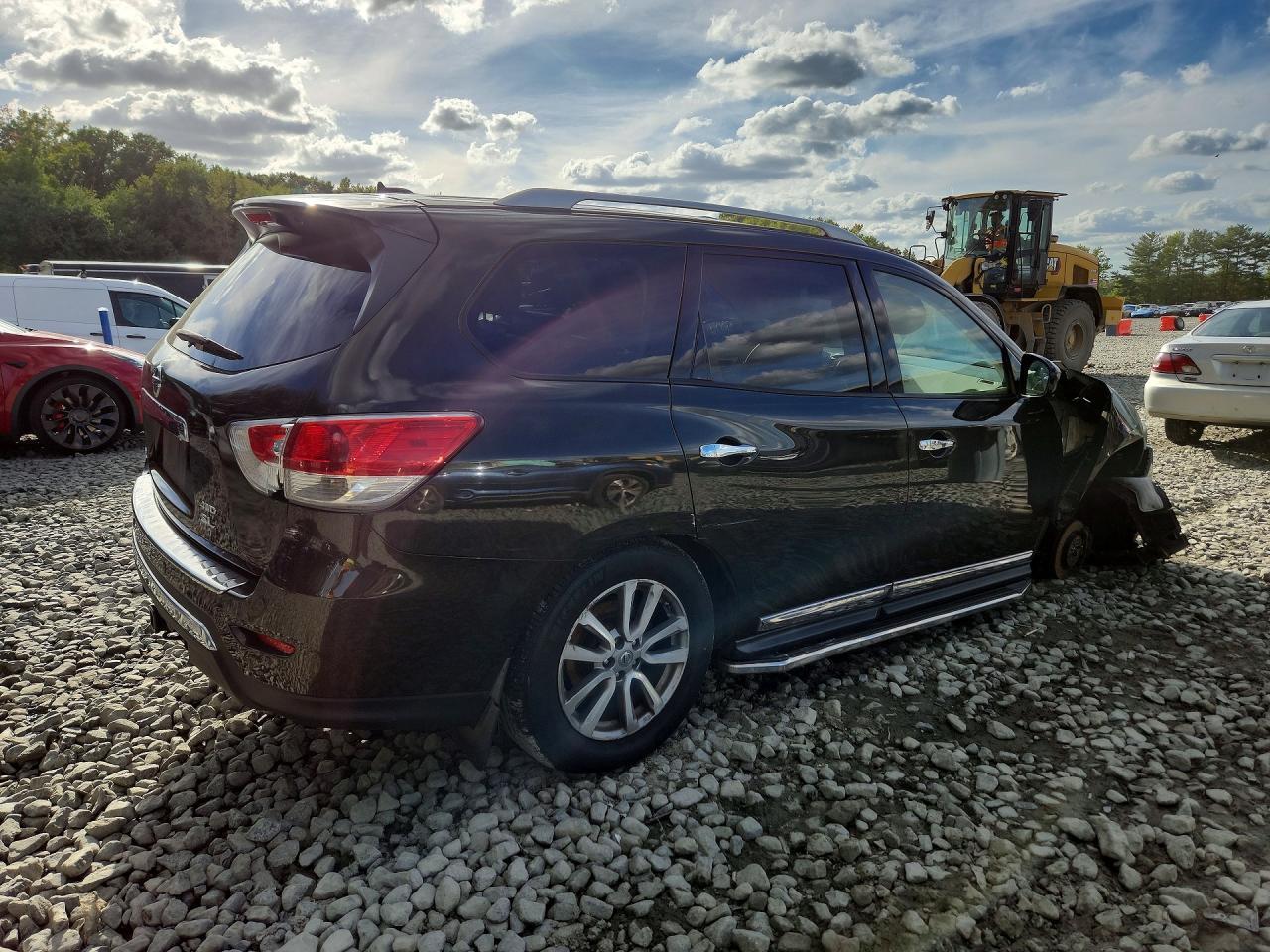 2015 NISSAN PATHFINDER SL — Фото 3 из 14