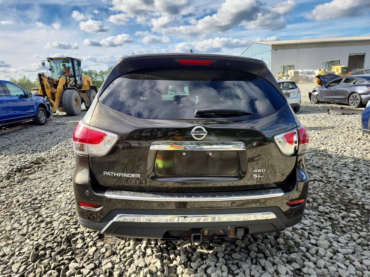 2015 NISSAN PATHFINDER SL — Фото 6 из 14