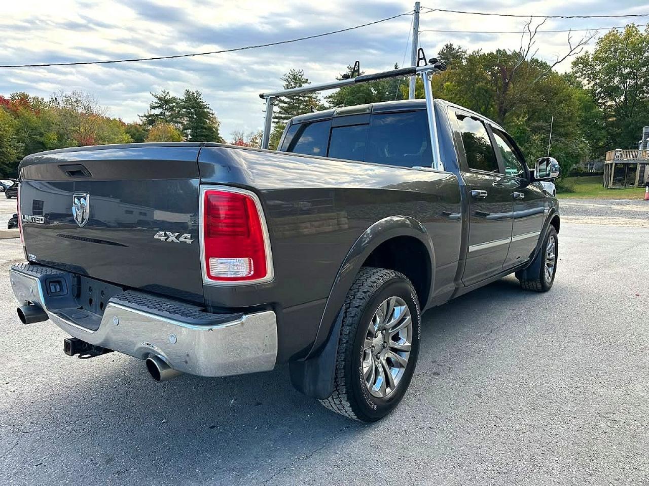 2015 RAM 1500 LONGHORN — Фото 3 из 10
