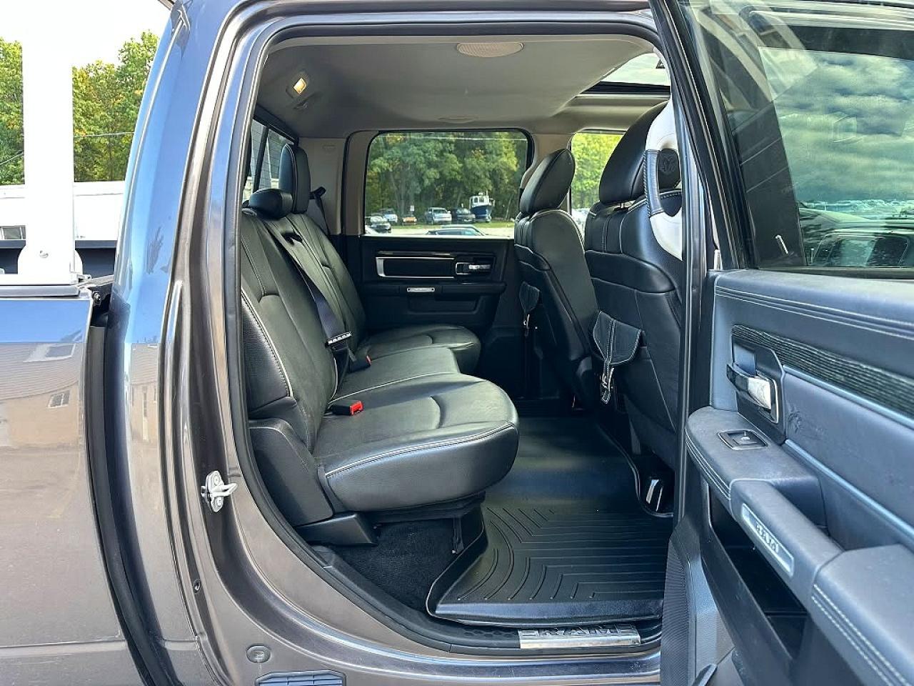 2015 RAM 1500 LONGHORN — Фото 5 из 10