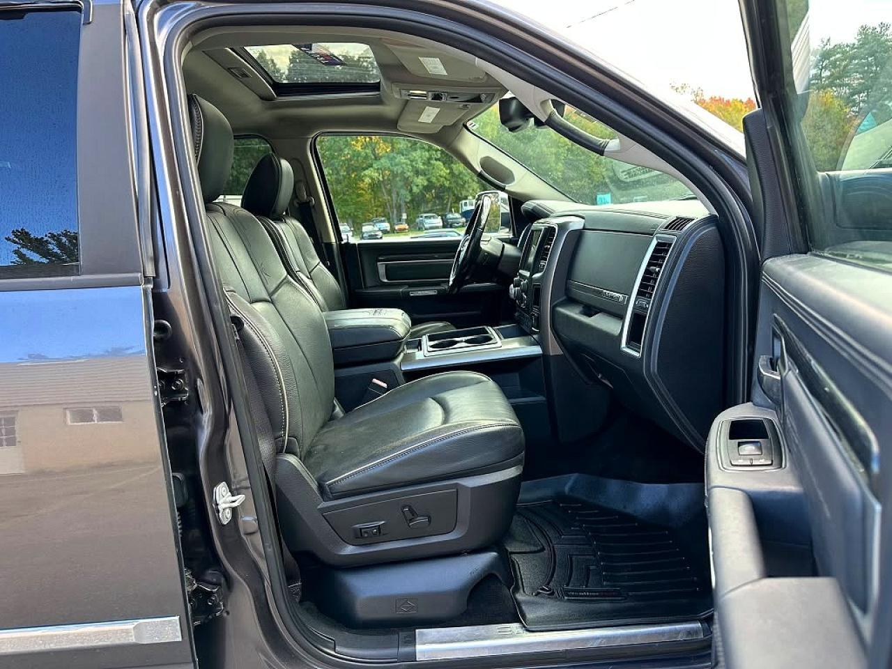 2015 RAM 1500 LONGHORN — Фото 9 из 10