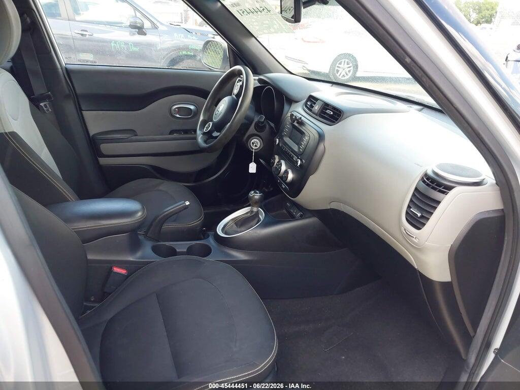 KNDJP3A59F7752856 2015 KIA SOUL photo no. 5