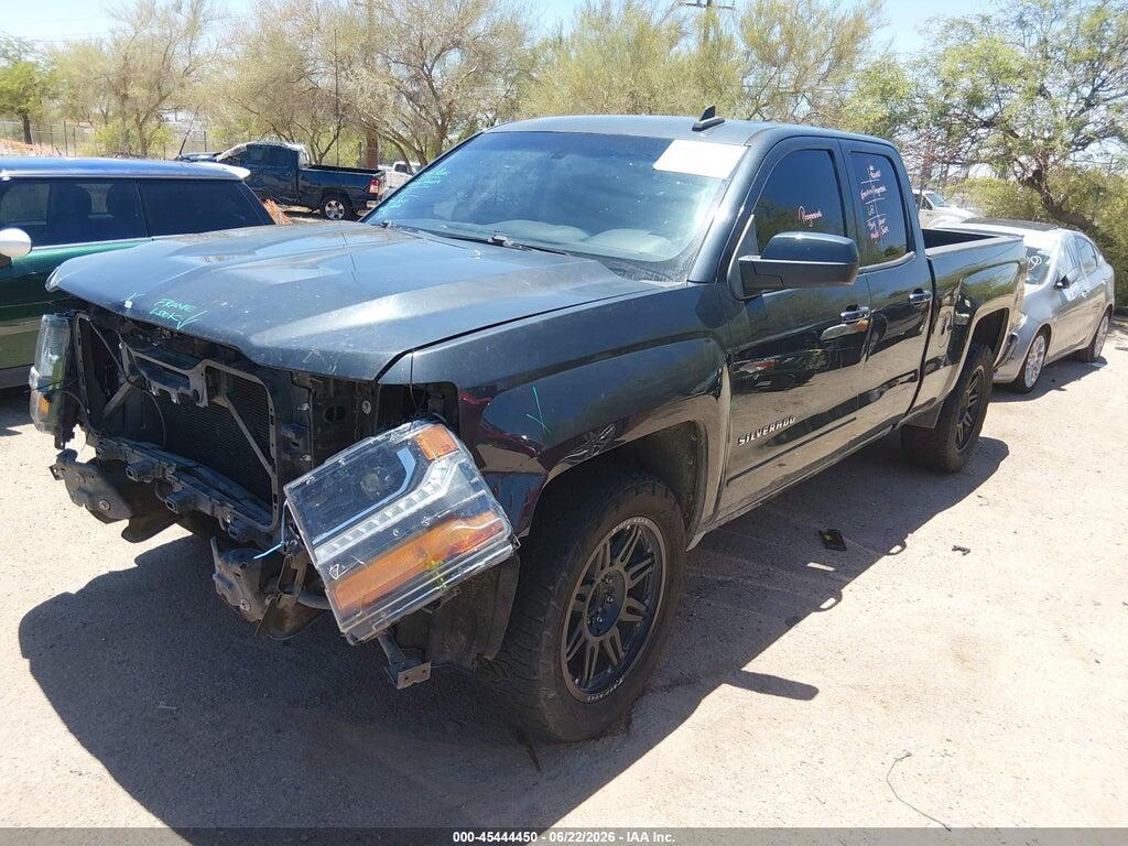 2GCRCREC8J1100651 2018 CHEVROLET SILVERADO 1500 photo no. 2