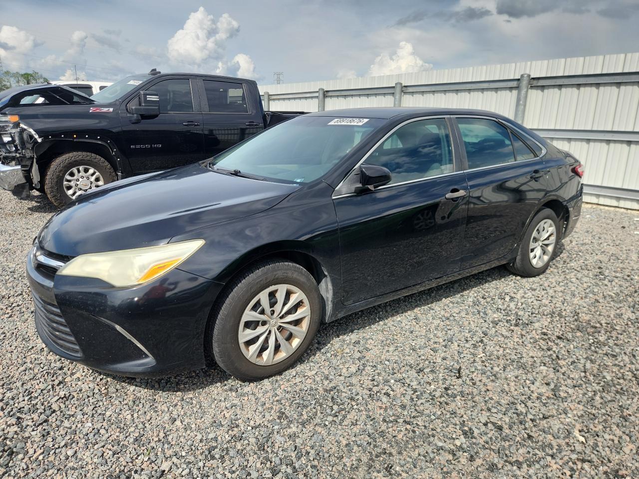 2015 TOYOTA CAMRY LE