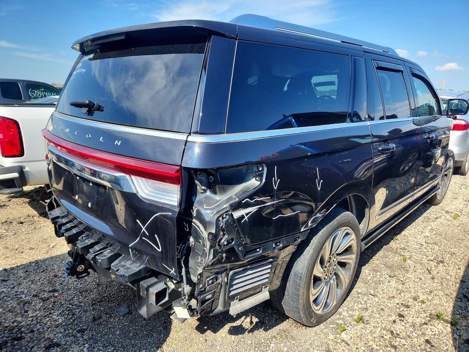 2024 LINCOLN NAVIGATOR L — Фото 3 из 14