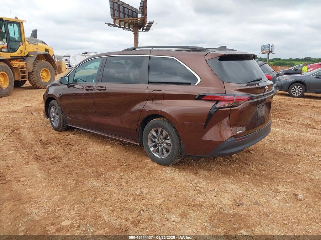 5TDBSKFC7MS010205 2021 TOYOTA SIENNA photo no. 3