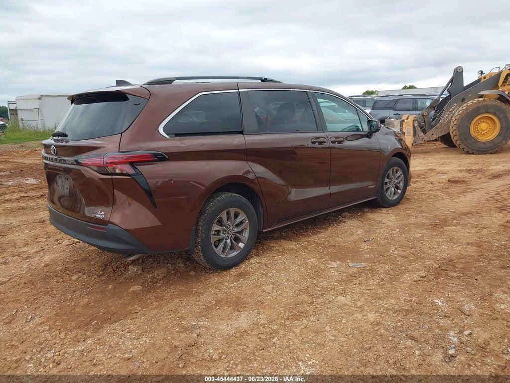 5TDBSKFC7MS010205 2021 TOYOTA SIENNA photo no. 4