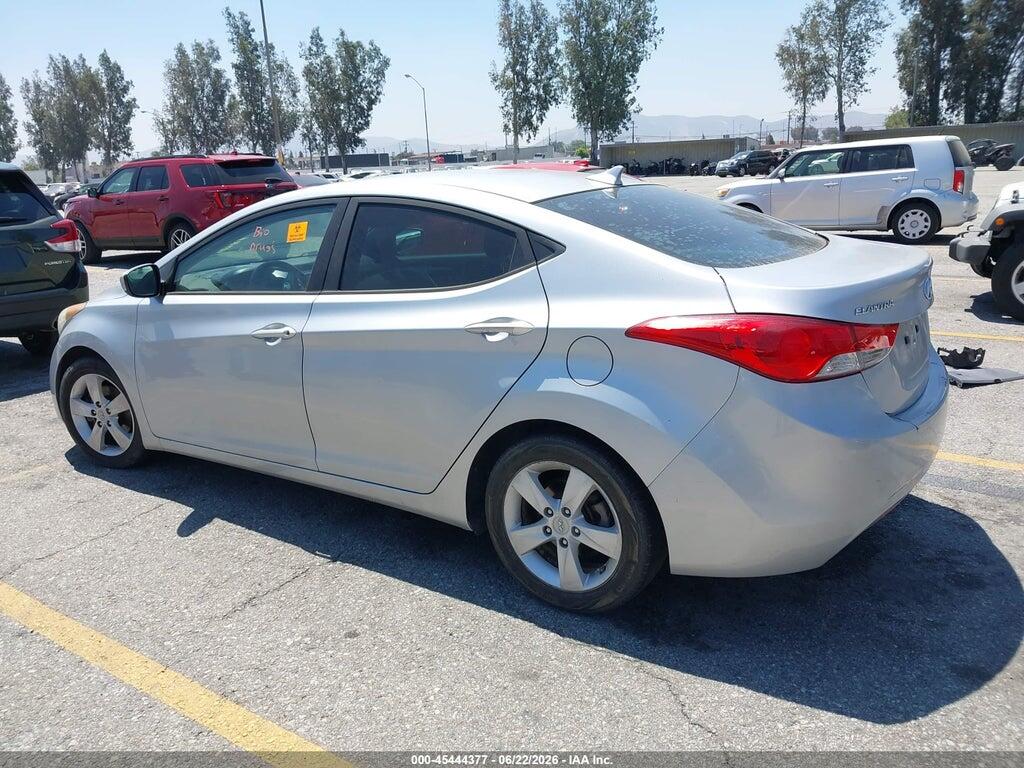 5NPDH4AE3DH338089 2013 HYUNDAI ELANTRA photo no. 3