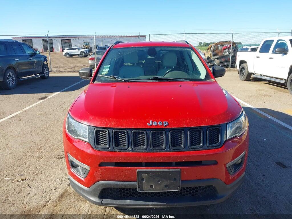3C4NJDBBXJT457668 2018 JEEP COMPASS photo no. 12