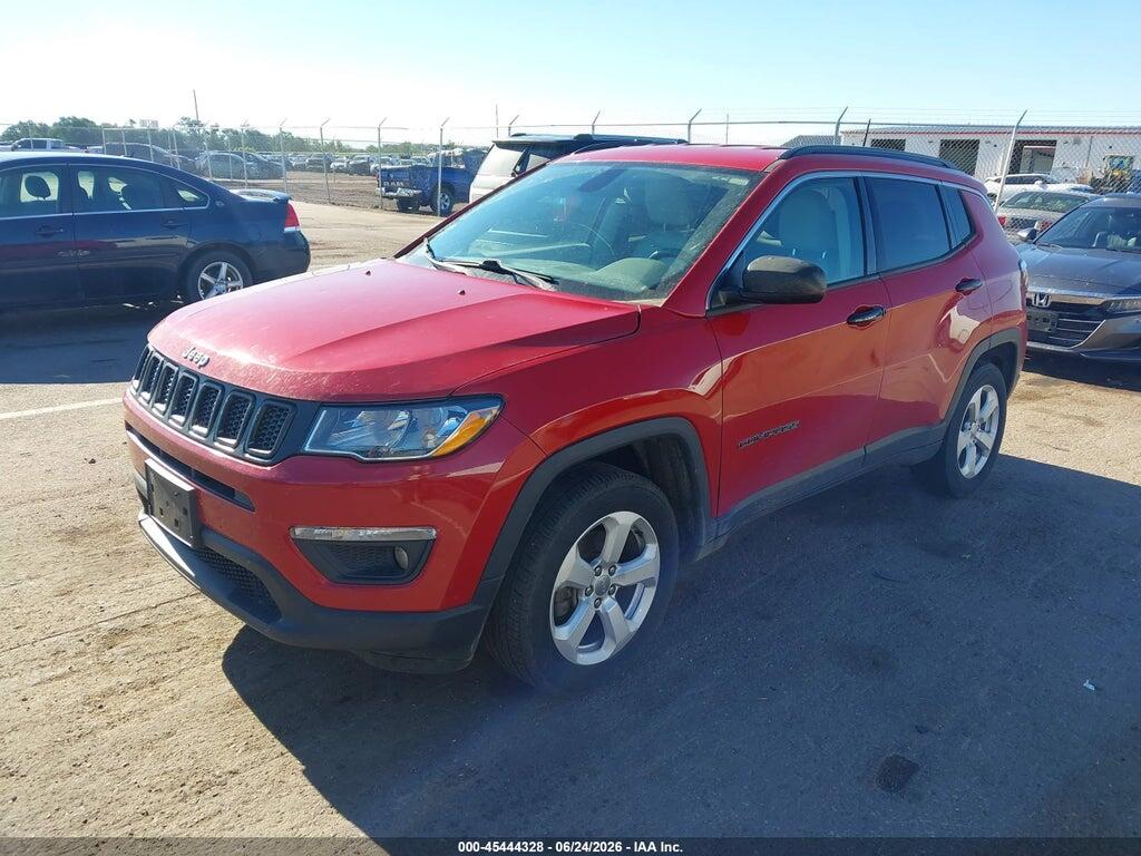 3C4NJDBBXJT457668 2018 JEEP COMPASS photo no. 2