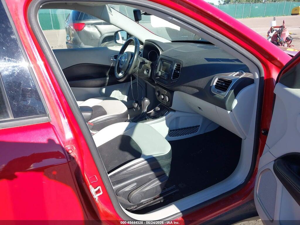 3C4NJDBBXJT457668 2018 JEEP COMPASS photo no. 5