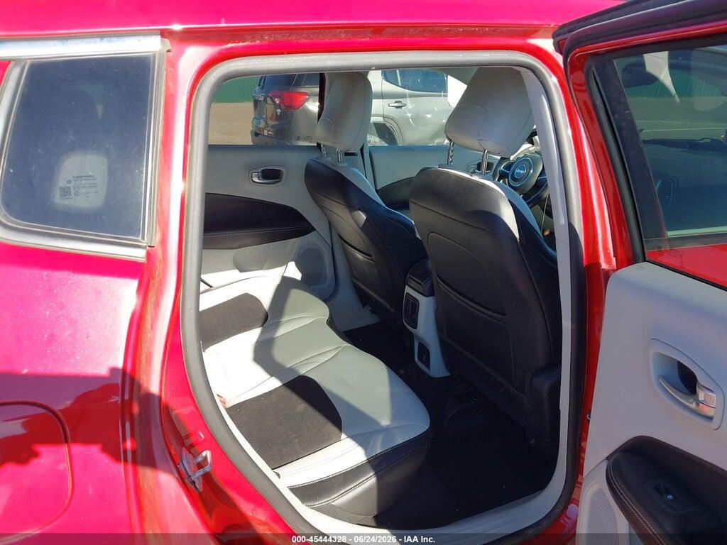 3C4NJDBBXJT457668 2018 JEEP COMPASS photo no. 8