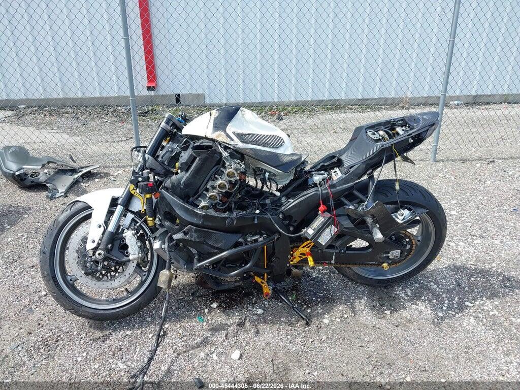 JS1GN7FA7B2102745 2011 SUZUKI GSX-R600 photo no. 12