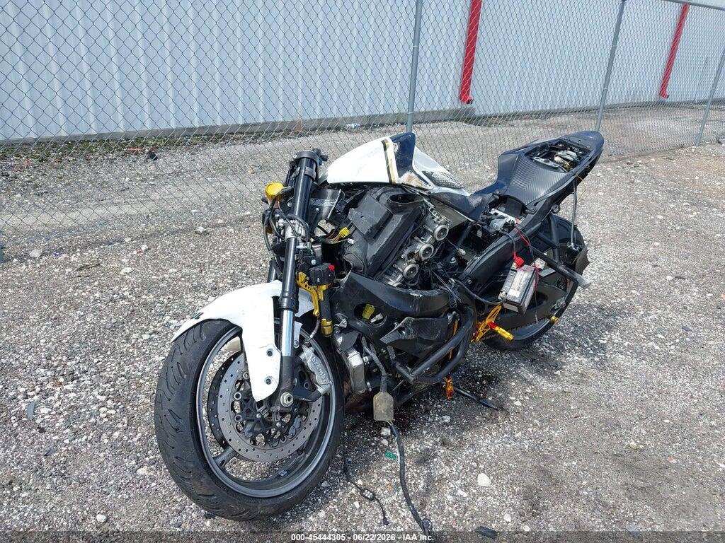 JS1GN7FA7B2102745 2011 SUZUKI GSX-R600 photo no. 2