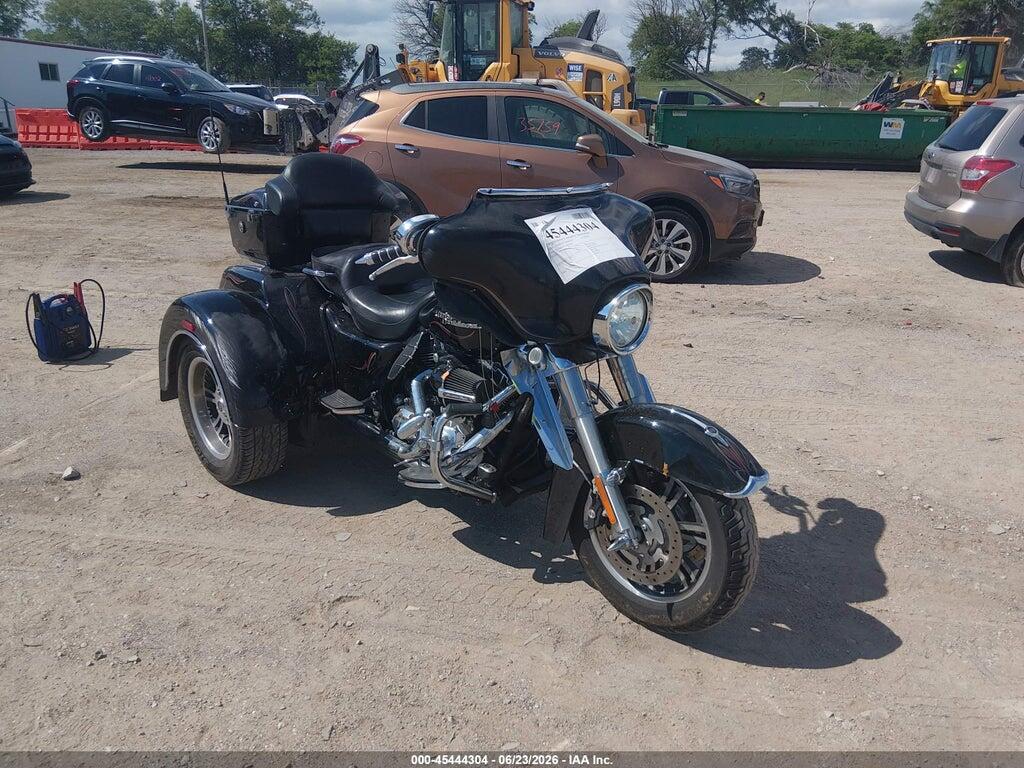 1HD1MBM11AB850652 2010 HARLEY-DAVIDSON FLHXXX photo no. 1